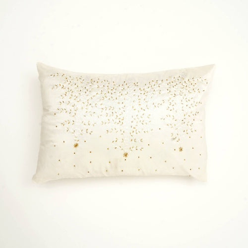 Polyester Pillow With Embroidery Work